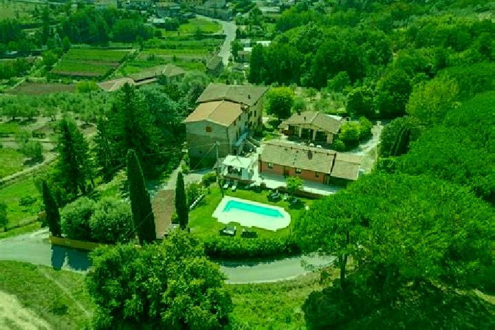 Lily, 23 — Escort in Ponte Buggianese, Italy