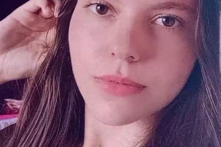 Lily, 23 — Escort in Seringueiras, Brazil