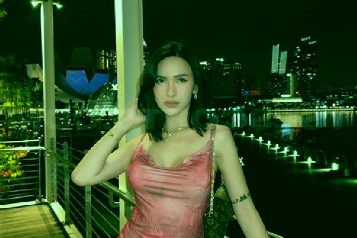 Lily, 23 — Escort in The Range, Australia