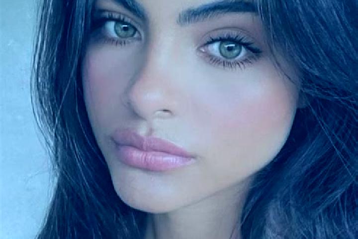 Lily, 24, a auburn dark-eyed indian companion based in Smithers. Offering Overnight, GFE, Massage, Deep French Kissing. Available for incall and outcall, ove...