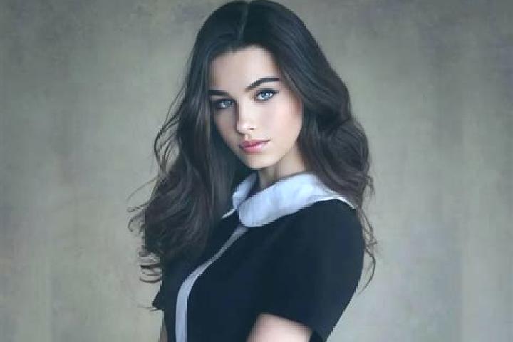 Lily, 24, a brunette dark-eyed slavic companion based in Guayaramerin. Offering 69, Couples, Striptease. Available for incall and outcall, day and evening da...
