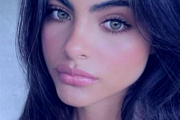 Lily, 24, a brunette green-eyed slavic companion based in Zapresic. Offering Striptease, Massage, Tantra. Available for incall and outcall, day and evening d...