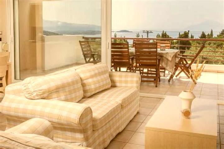 Lily, 24 — Escort in Ayios Nikolaos, Greece