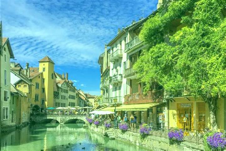 Lily, 24 — Escort in Caix, France