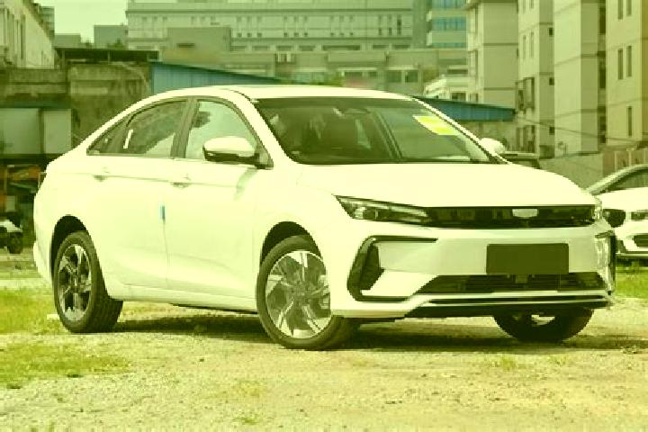 Lily, 24 — Escort in Car, China