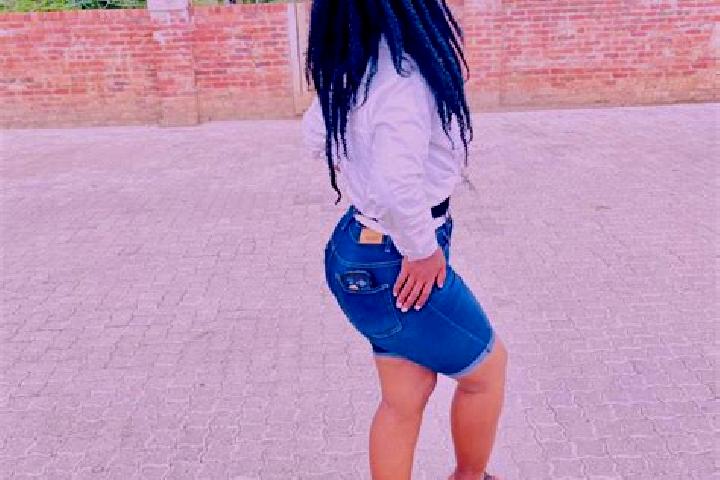 Lily, 24 — Escort in Ekuvukeni, South Africa