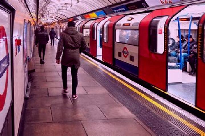 Lily, 24 — Escort in Kensal Green, United Kingdom