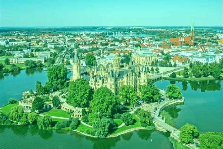 Lily, 24 — Escort in Torgelow am See, Germany