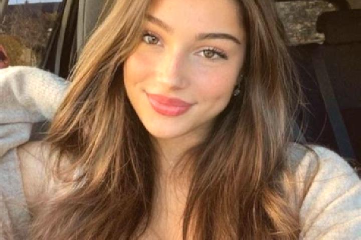 Lily, 25, a brunette grey-eyed latina companion based in Numansdorp. Offering Duos, GFE, Girlfriend Experience, Dinner Date, OWO. Available for incall and ou...