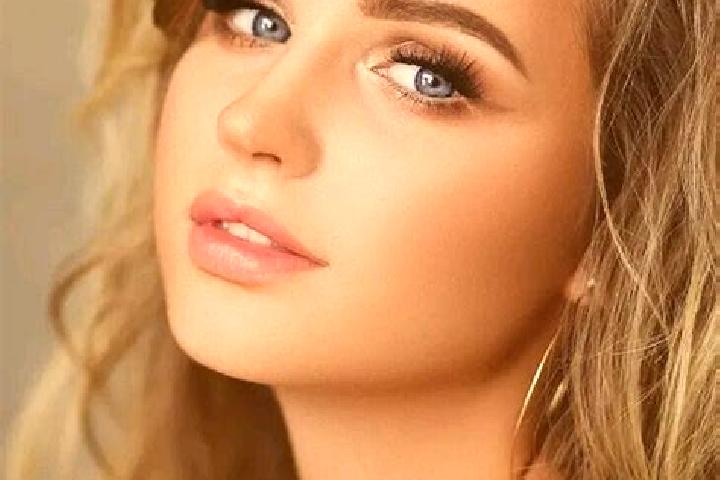 Lily, 25, a dark blonde blue-eyed slavic companion based in Karben. Offering Dinner Date, Girlfriend Experience, 69. Available for incall and outcall, day an...