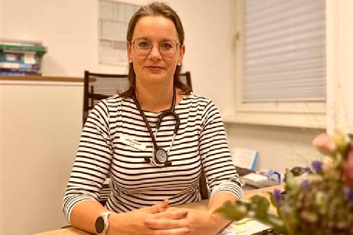 Lily, 25 — Escort in Elfershausen, Germany
