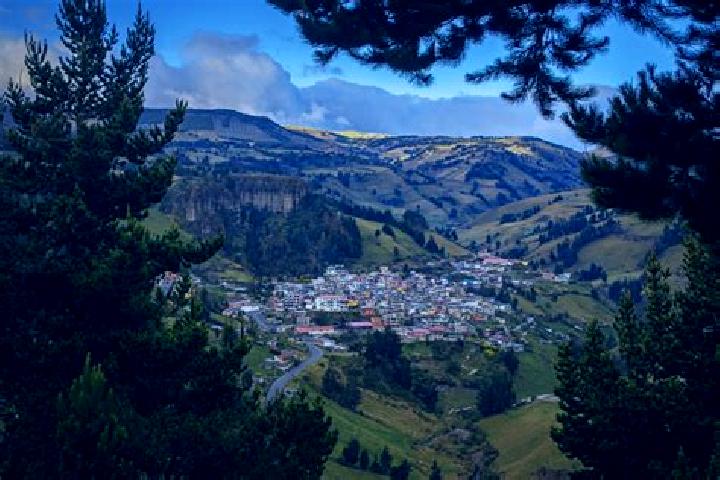 Lily, 25 — Escort in Guaranda, Ecuador