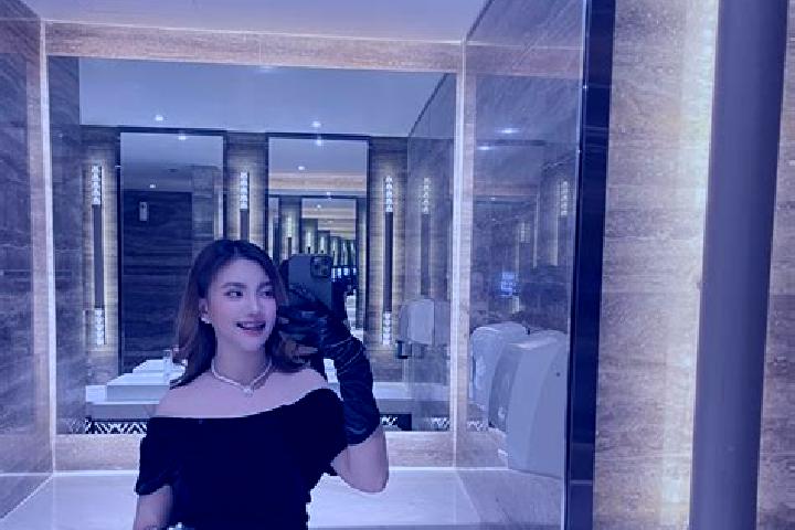 Lily, 25 — Escort in Niny, Russia