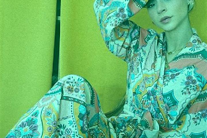 Lily, 25 — Escort in Ploudalmezeau, France