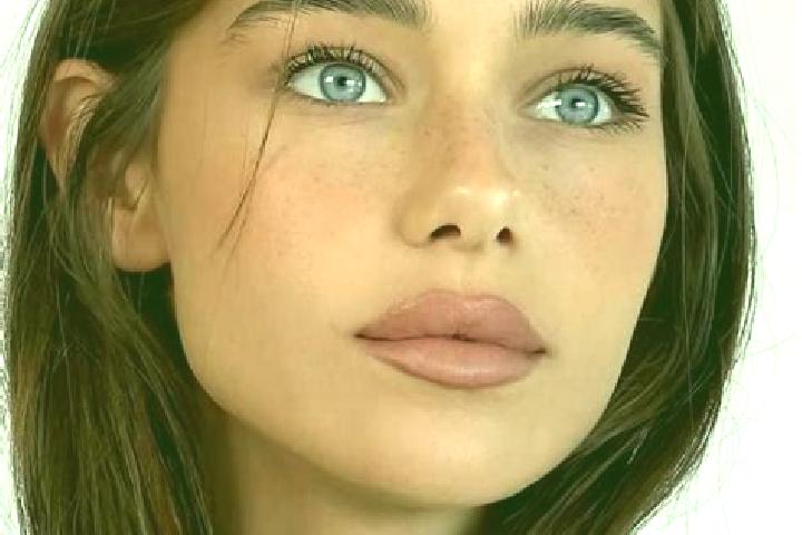 Lily, 26, a brunette brown-eyed ebony companion based in Darat Izzah. Offering A-Level, Party Girl, Deep French Kissing, CIM. Available for incall and outcal...