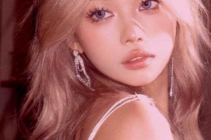 Lily, 26, a platinum blonde amber-eyed asian companion based in Gaozhou. Offering Fetish, Roleplay, Girlfriend Experience, Tantra. Available for incall and o...