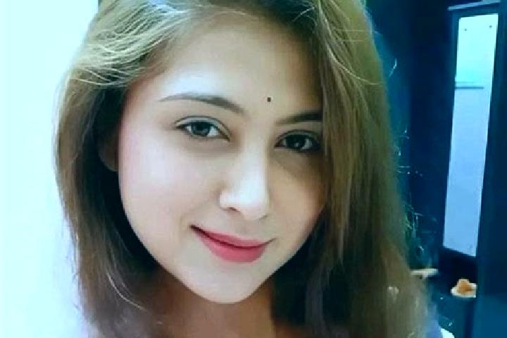 Lily, 26 — Escort in Naravarikuppam, India