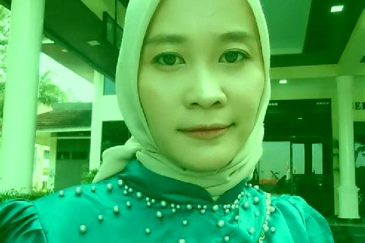 Lily, 26 — Escort in Parakanhonje Wetan, Indonesia