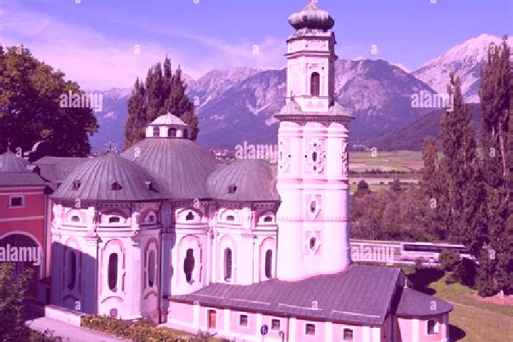 Lily, 26 — Escort in Volders, Austria