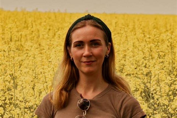 Lily, 26 — Escort in Wittgendorf, Germany