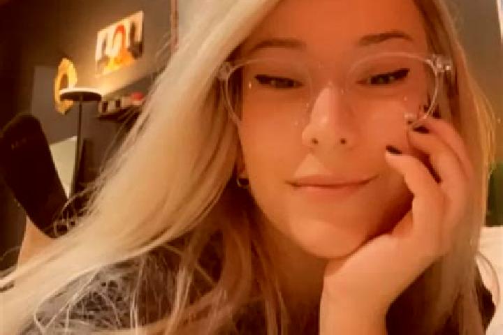 Lily, 27, a blonde dark-eyed ebony companion based in Cosoteni. Offering Erotic Massage, OWO, Dinner Date. Available for incall and outcall, overnight bookin...