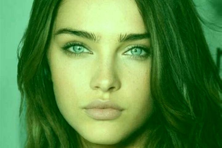 Lily, 27, a brunette blue-eyed middle eastern companion based in Dockweiler. Offering Tantra, Erotic Massage, Striptease, Domination. Available for incall an...