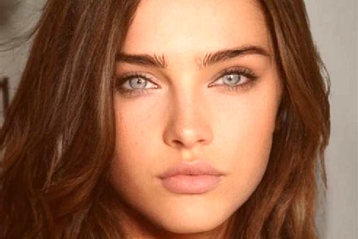 Lily, 27, a brunette blue-eyed mixed companion based in Condemios de Arriba. Offering 69, Duos, Roleplay. Available for incall and outcall, day and evening d...