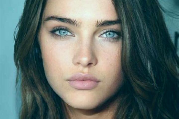 Lily, 27, a brunette grey-eyed european companion based in Neupetershain. Offering Travel Companion, Deep French Kissing, Erotic Massage, Massage. Available ...