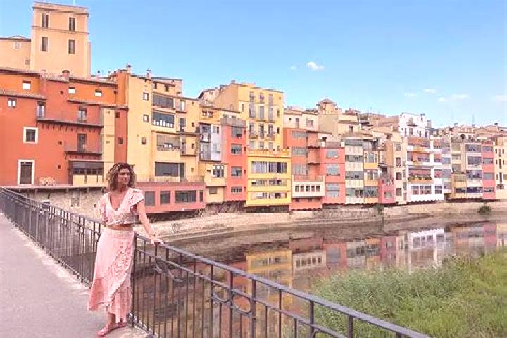 Lily, 27 — Escort in Caldes de Malavella, Spain