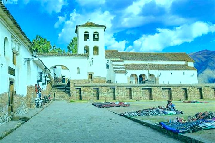Lily, 27 — Escort in Chinchero, Peru