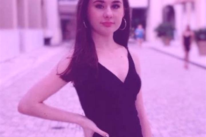 Lily, 27 — Escort in Gretna, United States