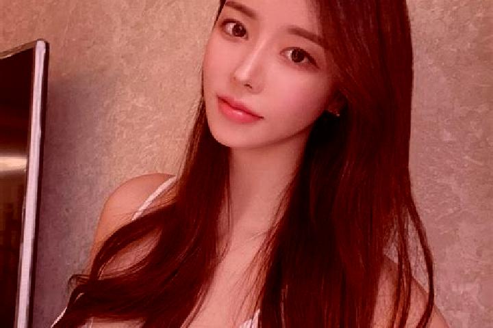 Lily, 27 — Escort in Qinghuazhen, China