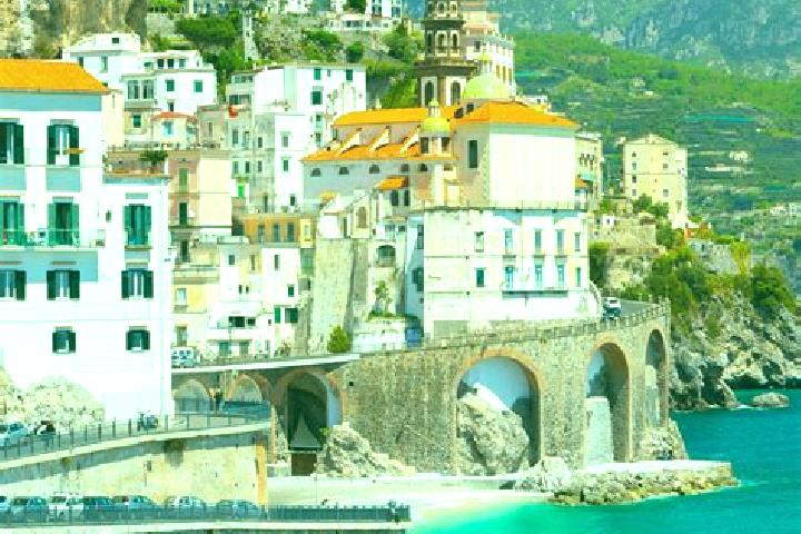 Lily, 27 — Escort in Sozzigalli, Italy