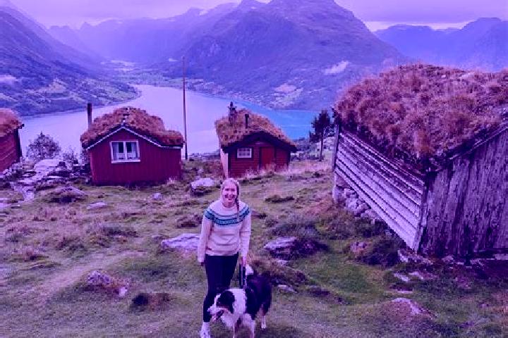 Lily, 27 — Escort in Tomterasen, Norway