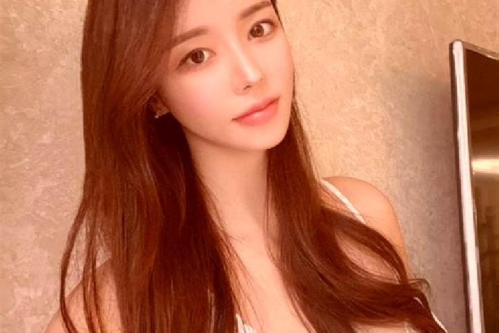 Lily, 27 — Escort in Tuokou, China