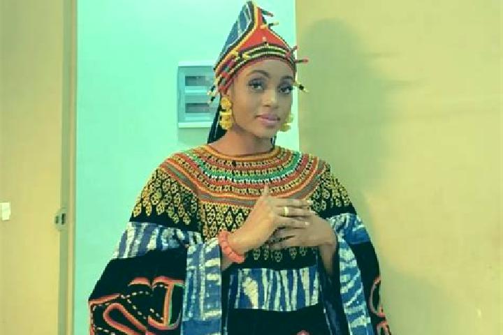 Lily, 28 — Escort in Dschang, Cameroon