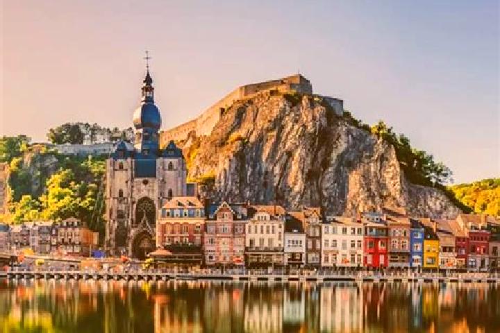 Lily, 28 — Escort in Hampteau, Belgium