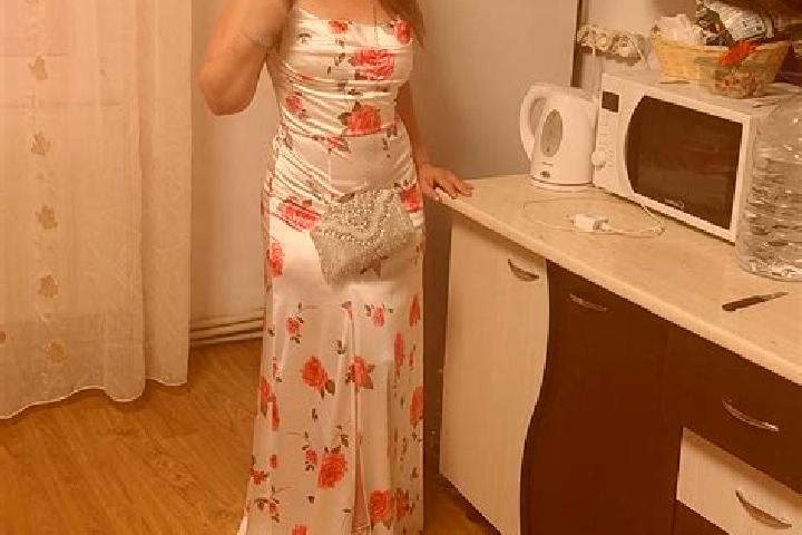 Lily, 28 — Escort in Jegalia, Romania