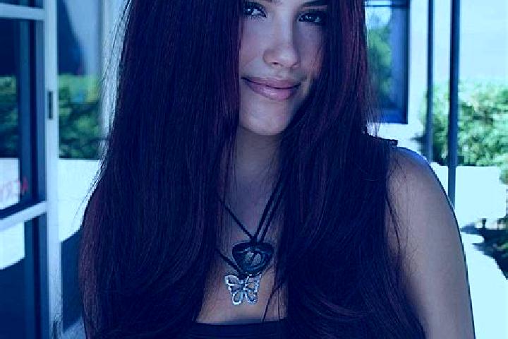 Lily, 29, a auburn dark-eyed asian companion based in Geris. Offering Fetish, OWO. Available for incall and outcall, overnight bookings available.