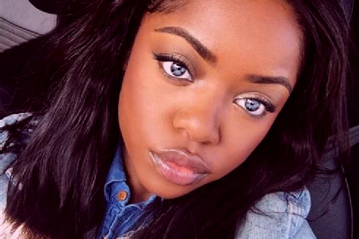 Lily, 29, a chestnut blue-eyed ebony companion based in Soulitre. Offering Couples, 69, Travel Companion. Available for incall and outcall, overnight booking...