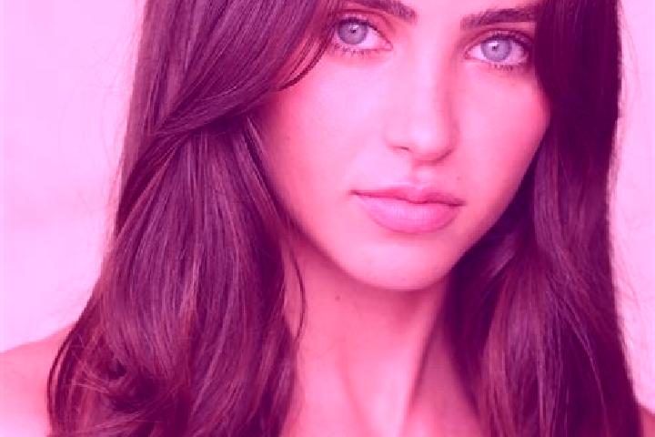 Lily, 29, a dark blonde brown-eyed latina companion based in Oboroceni. Offering Roleplay, Massage, Duos, Couples. Available for incall and outcall, overnigh...