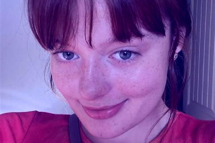 Lily, 29, a red brown-eyed middle eastern companion based in Estadilla. Offering CIM, Dinner Date, GFE, Duos, BDSM. Available for incall and outcall, day and...