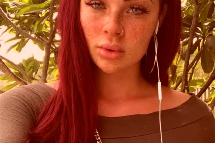 Lily, 29, a red green-eyed latina companion based in Darlington. Offering 69, Party Girl, Roleplay, CIM. Available for incall and outcall, day and evening da...