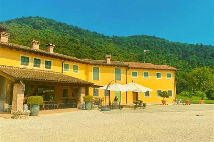 Lily, 29 — Escort in Cassinelle-Concentrico, Italy