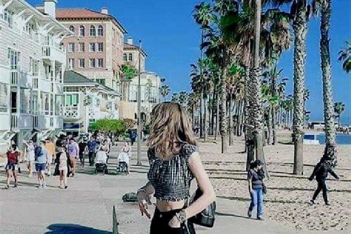 Lily, 29 — Escort in Santa Monica, United States