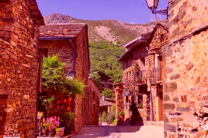 Lily, 29 — Escort in Valverde de los Arroyos, Spain