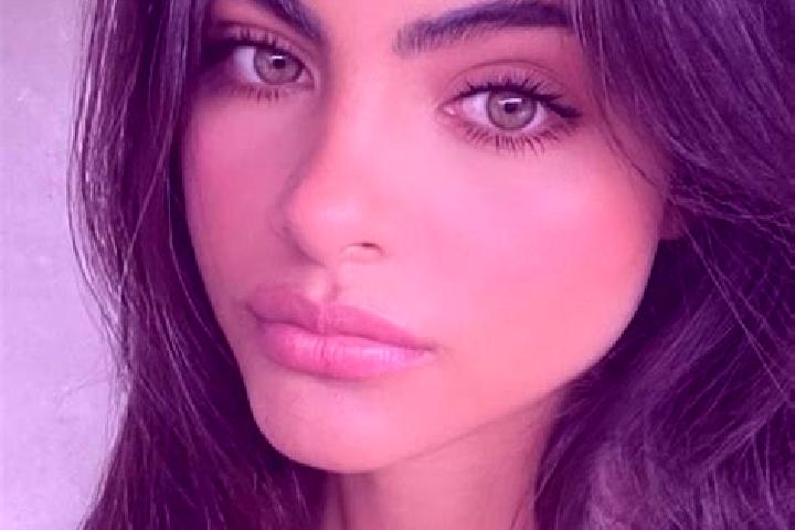 Lily, 30, a chestnut grey-eyed indian companion based in Arandu. Offering A-Level, Deep French Kissing, Couples, Massage. Available for incall and outcall, o...