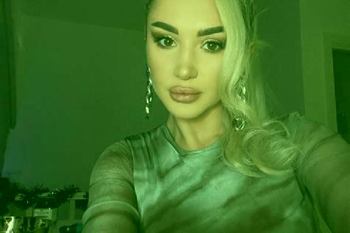 Lily, 31, a blonde dark-eyed mediterranean companion based in Dongshangen. Offering GFE, BDSM, Massage, Party Girl, Duos. Available for incall and outcall, d...