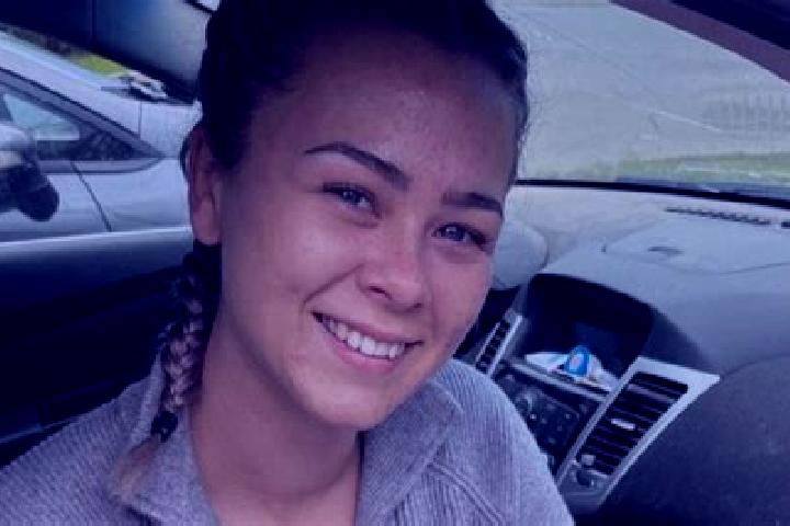 Lily, 31 — Escort in Dawson Creek, Canada