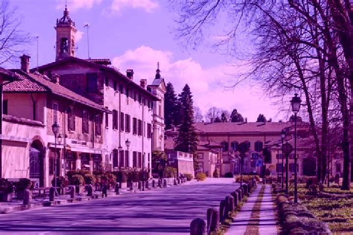 Lily, 31 — Escort in Triuggio, Italy